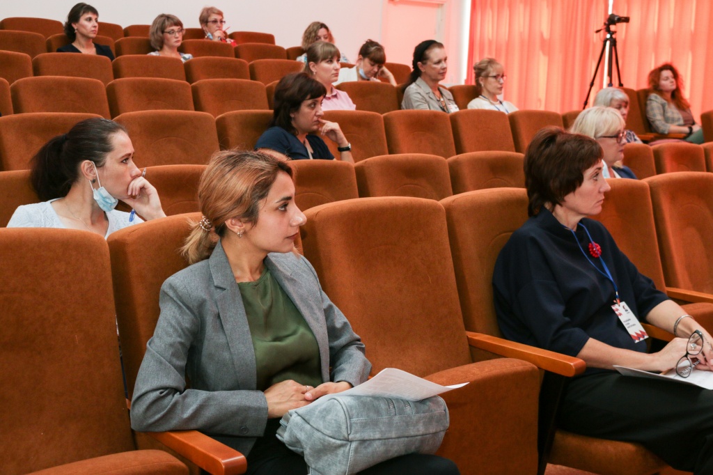 Практика внедрения бережливых технологий в деятельность образовательных организаций (1).jpg